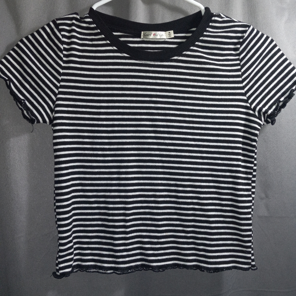Heart & Hips Crop Top Size M